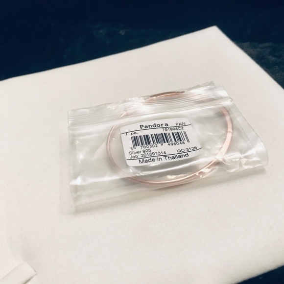Authentic Pandora Signature I-D Rose Gold Pave Bangle - Picture 10 of 10